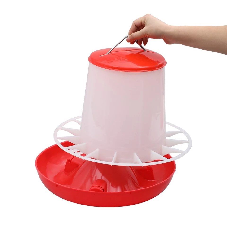 Hanging Plastic Checken Feeder